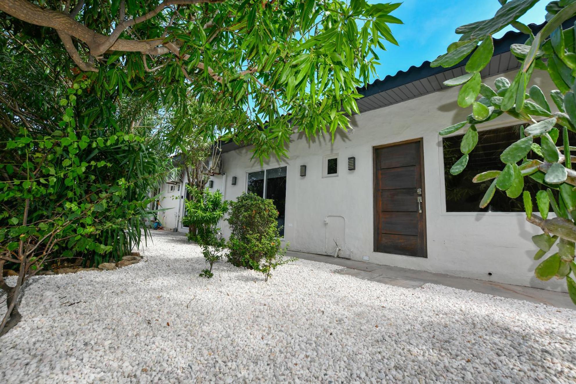 Aloe B&B Oranjestad Exteriör bild